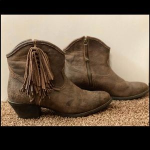 Ariat Fringe booties